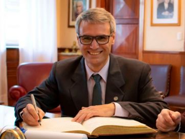 El tironeo por los recursos