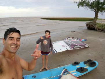 Desde Punta Indio, Hernán Y Zurieta: 
