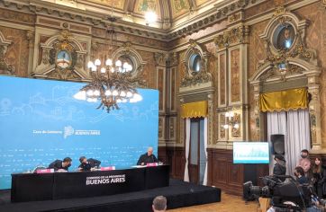 Kicillof anunció que el AMBA pasa a fase 4 y se habilitan más aforo en lugares cerrados