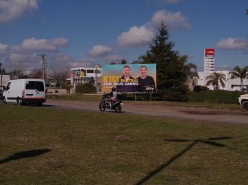 Campaña en llamas: desde el Pro les apuntan a los K por la vandalización de carteles