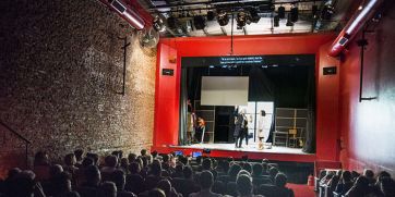 Oficializan la apertura de teatros independientes y centros culturales con aforo máximo de 300 personas