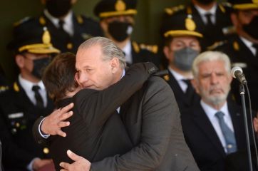 El Gobierno bonaerense arrancó la semana con una foto para calmar las aguas