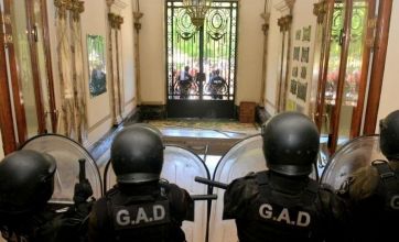 Tenso clima en Tandil: el municipio iniciará acciones legales tras destrozos en la marcha por la muerte de un joven