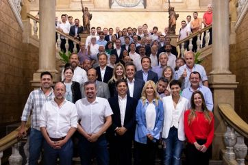 Encuesta: más del 83% de los bonaerenses está en desacuerdo con la reelección indefinida