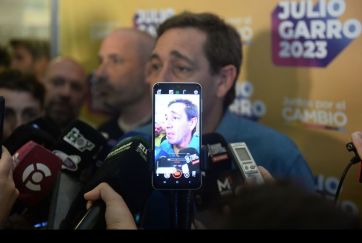 La Plata define por penales: Alak celebra, Garro espera y el Concejo se presenta con paridad