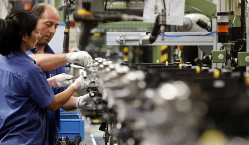 La industria volvió a caer durante el segundo trimestre y se reducen las inversiones