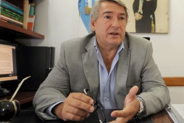 Imputación, allanamientos y miles de dólares complican al exministro D´Onofrio