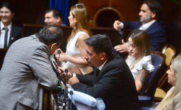 La Legislatura aprobó el Presupuesto y la Ley Fiscal; sigue la puja por el endeudamiento