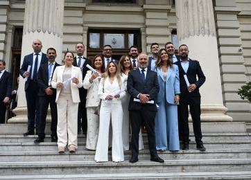 Recibieron diplomas los legisladores electos en medio del debate por el endeudamiento