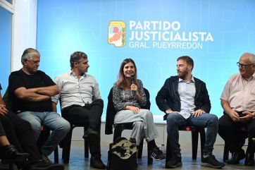 El cuarto equipo juega su partido