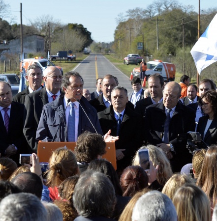 DOS inauguró repavimentación de la ruta 20