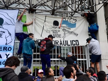 Sin acuerdo, el Astillero volvió a la calle