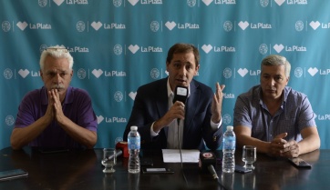 Garro anunció medidas sociales y oficializó el bono para municipales y cooperativistas
